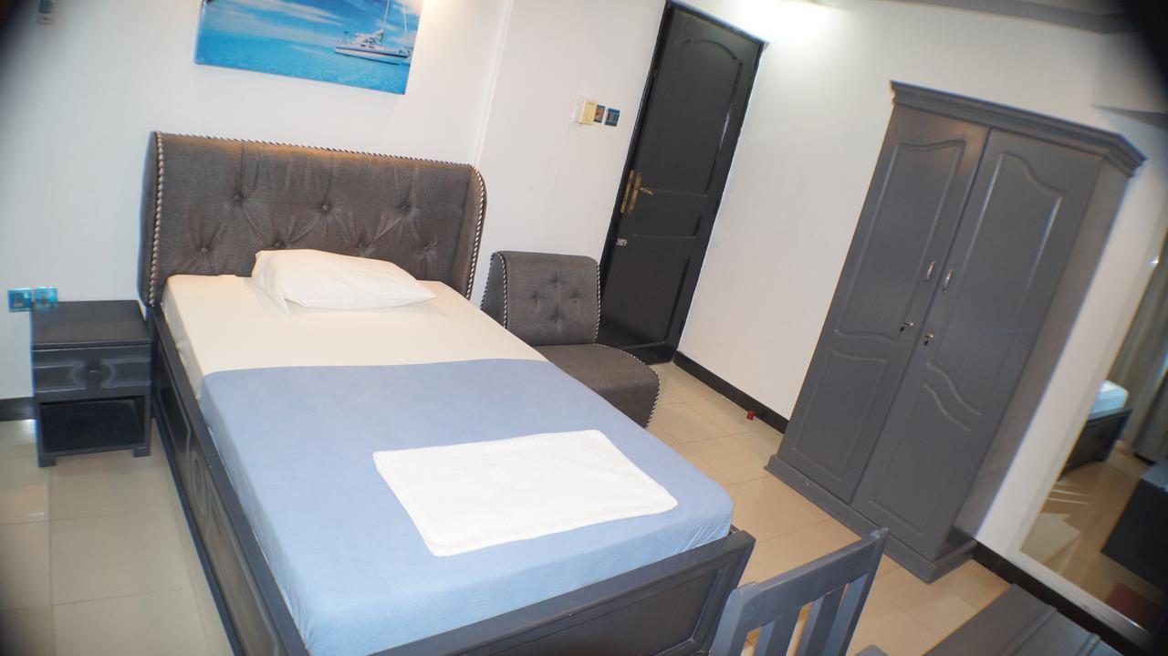Econo Lodge Dar es Salaam Exteriör bild