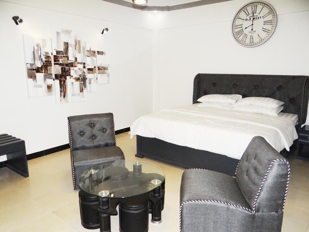 Econo Lodge Dar es Salaam Exteriör bild