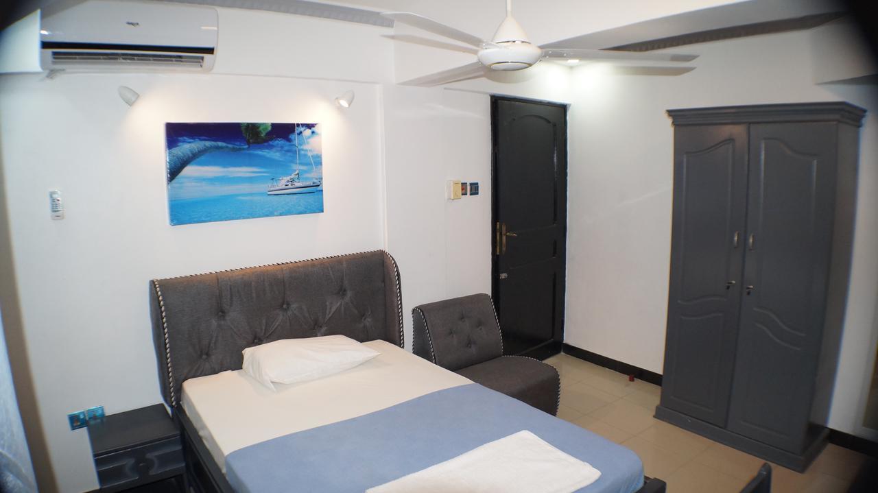 Econo Lodge Dar es Salaam Exteriör bild